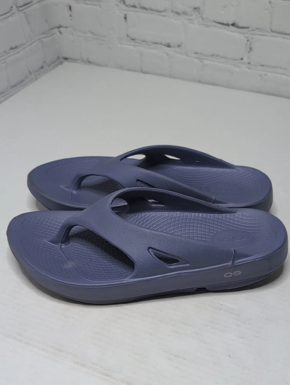 OOFOS Men's Original Flip Flop Sandals